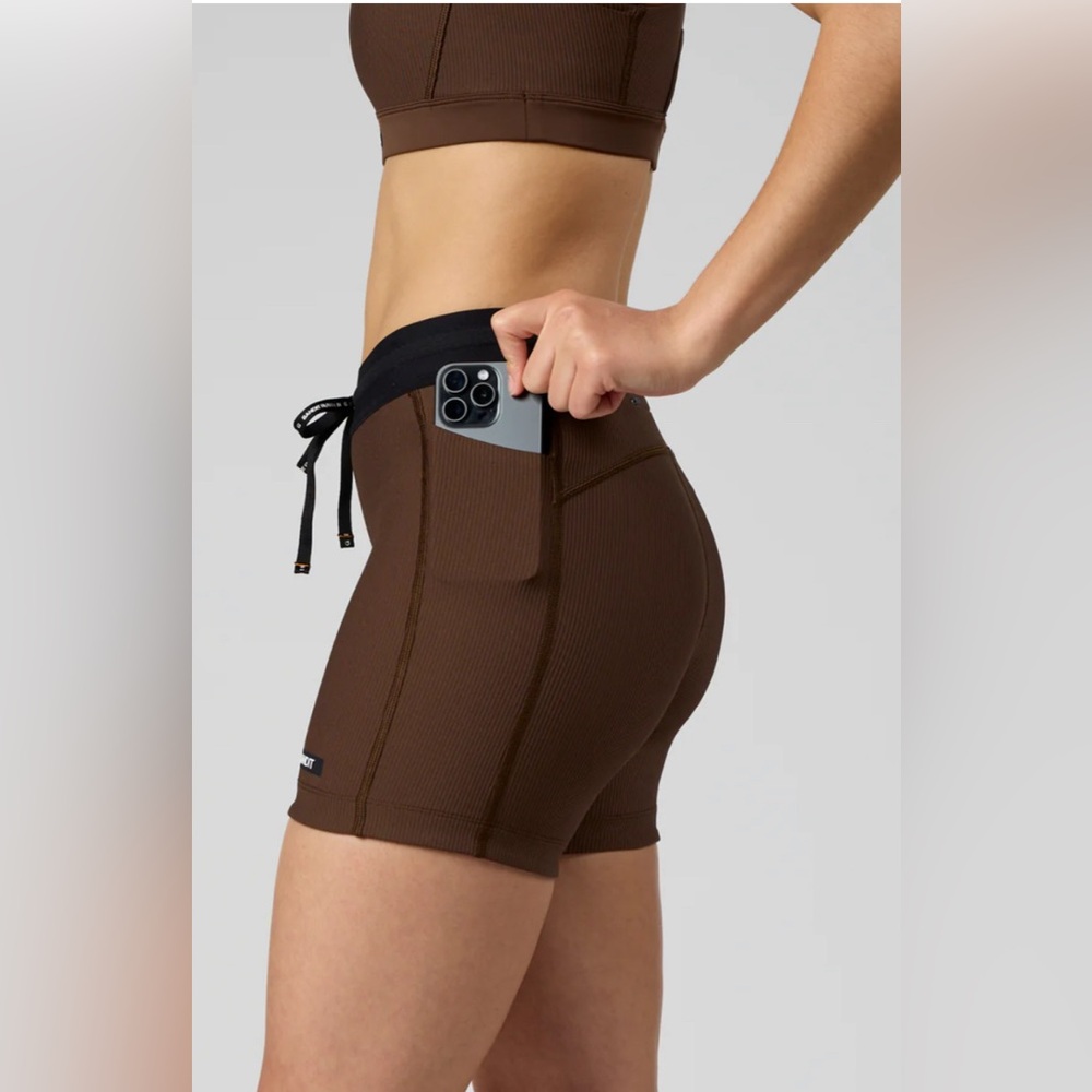 Women’s Athletic Short with Side Pocket - Brown